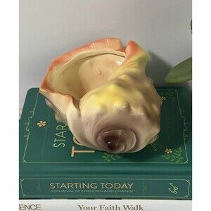 VINTAGE Ceramic Conch Shell Trinket Dish Decor Yellow Multi Textured Figural